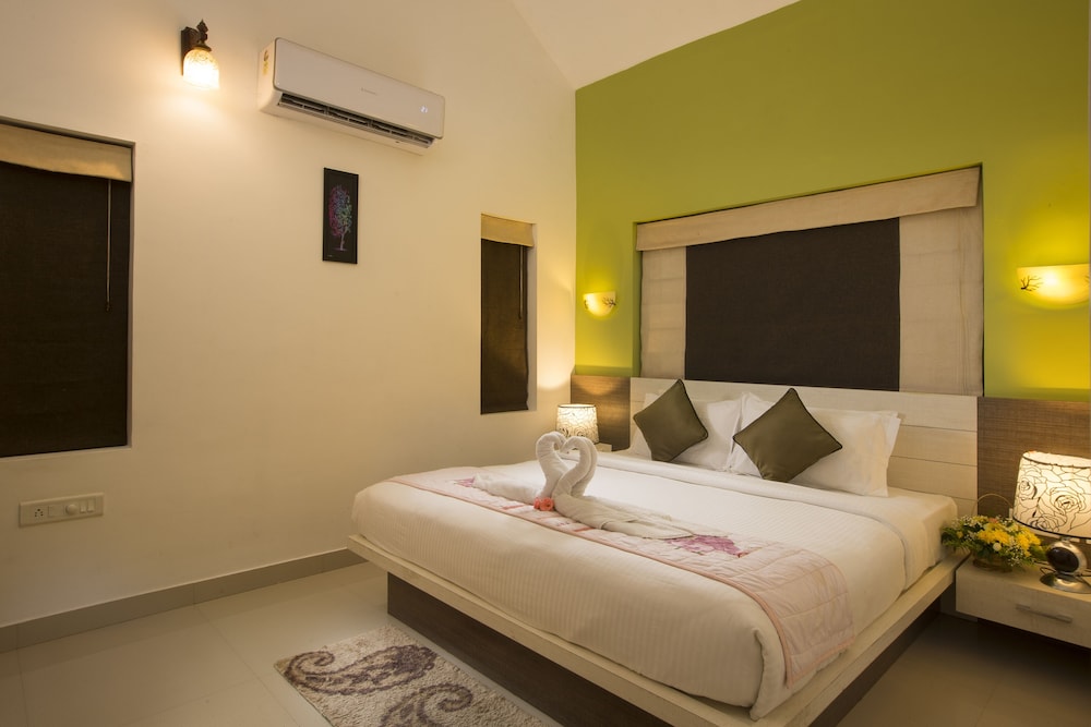 Vythiri Holiday Resorts 8/24