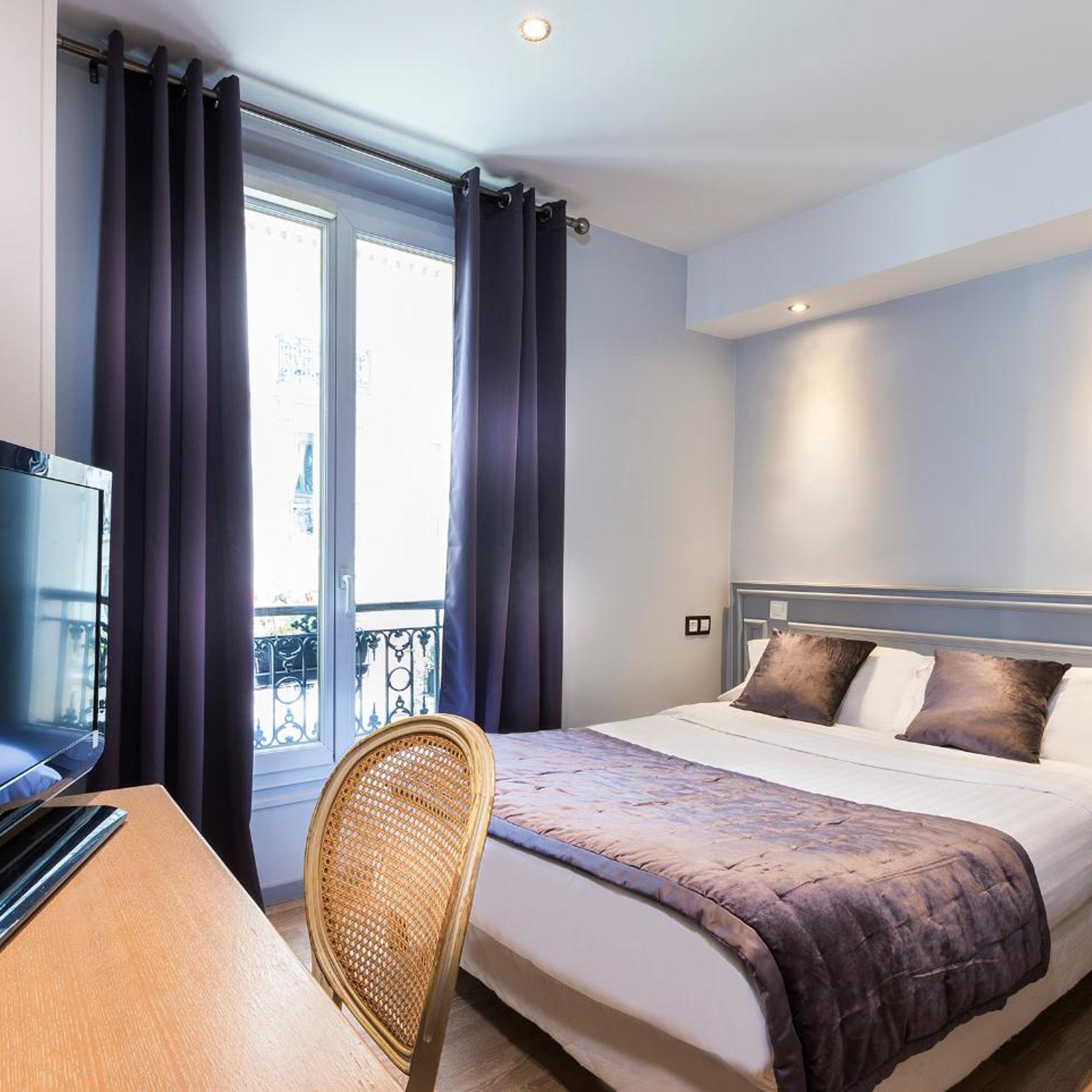 Room, Double Bed