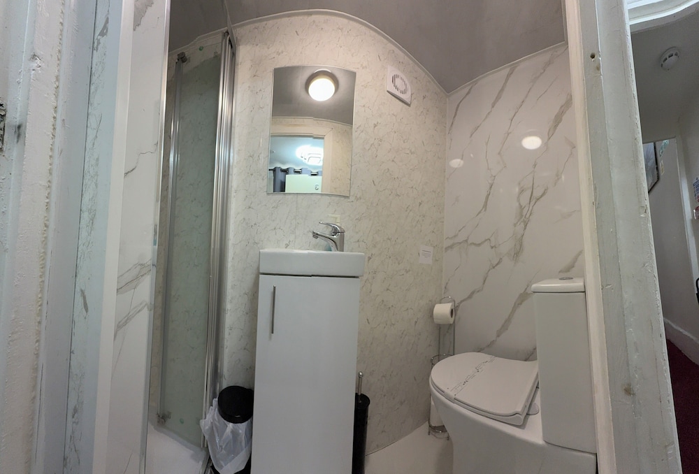 OYO Oban Victoria Hotel 44/45