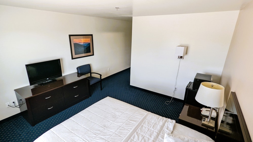 Days Inn by Wyndham Canadian 15/23