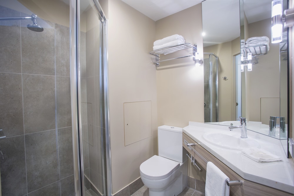 Ibis Mackay 12/67