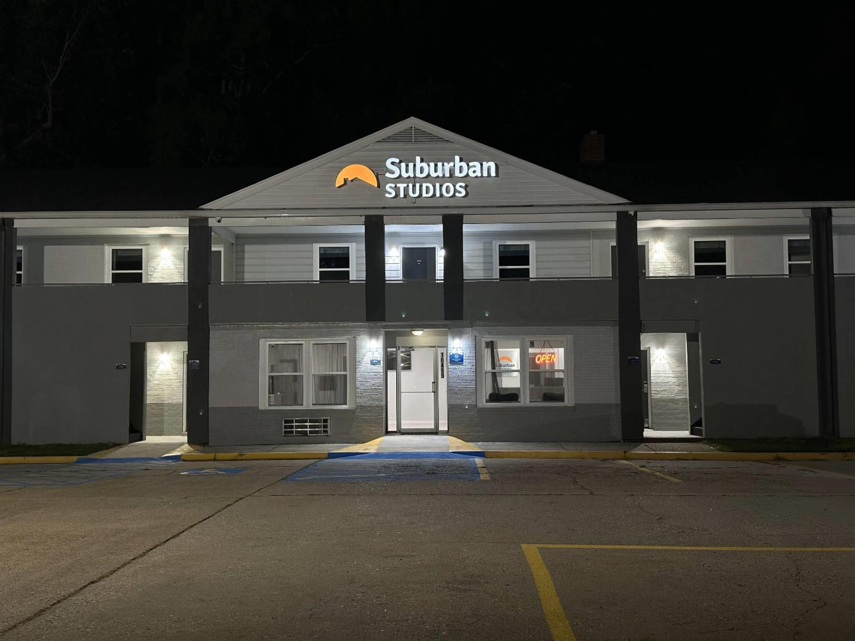 Suburban Studios Newport News - Hampton 38/49
