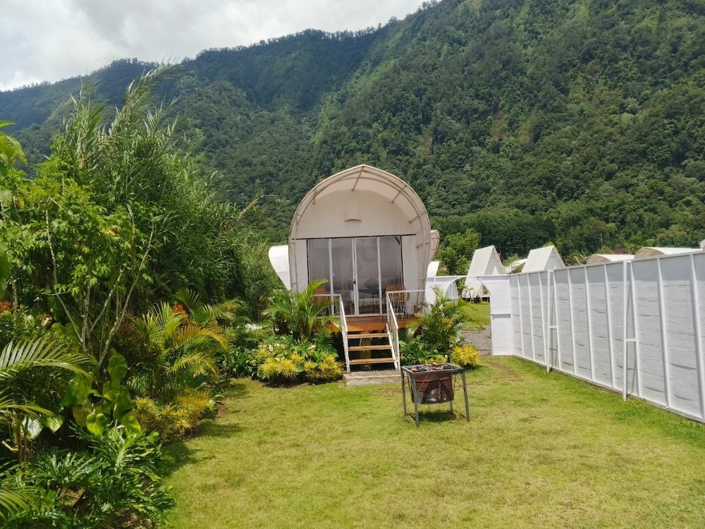 The Dewi Bedugul 38/42