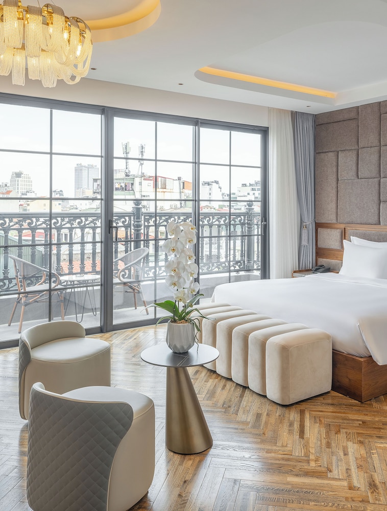 H Hotel Ha Noi 16/37
