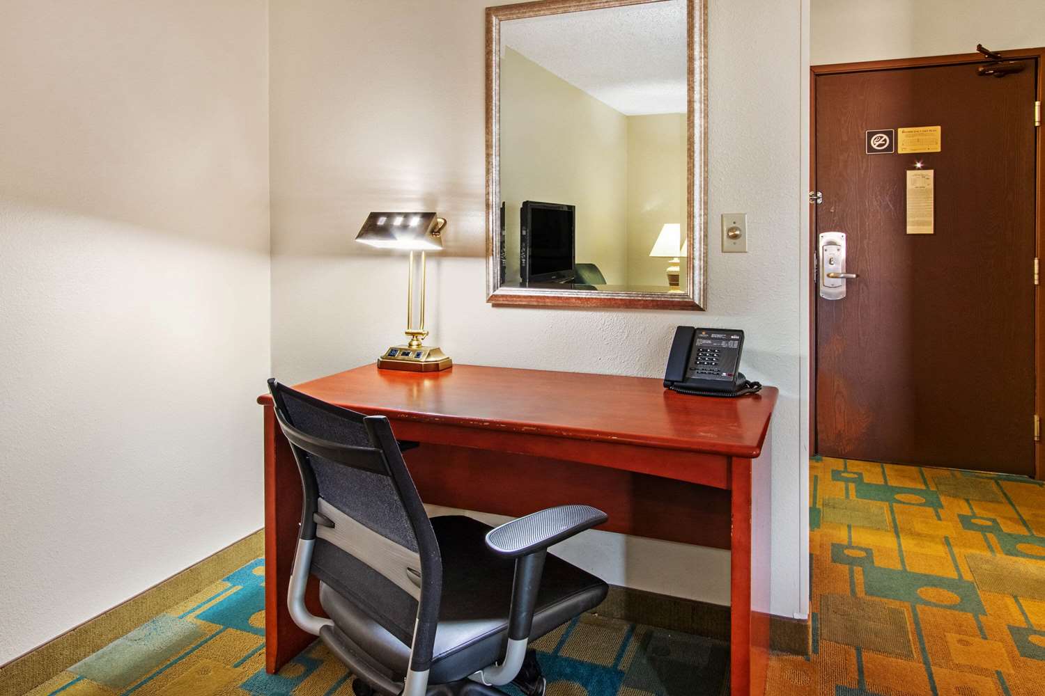 La Quinta Inn & Suites by Wyndham Albuquerque Journal Ctr NW 37/49