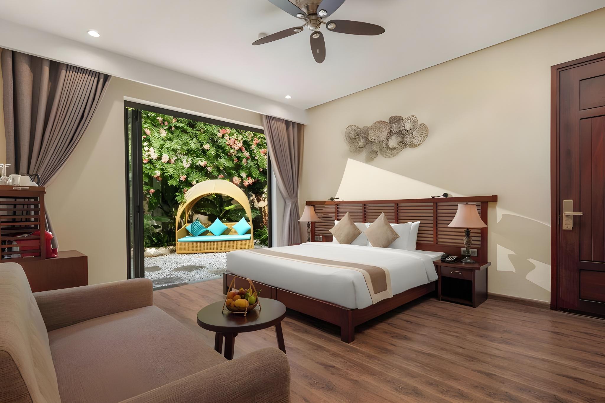 2-Bedroom Family Private Garden