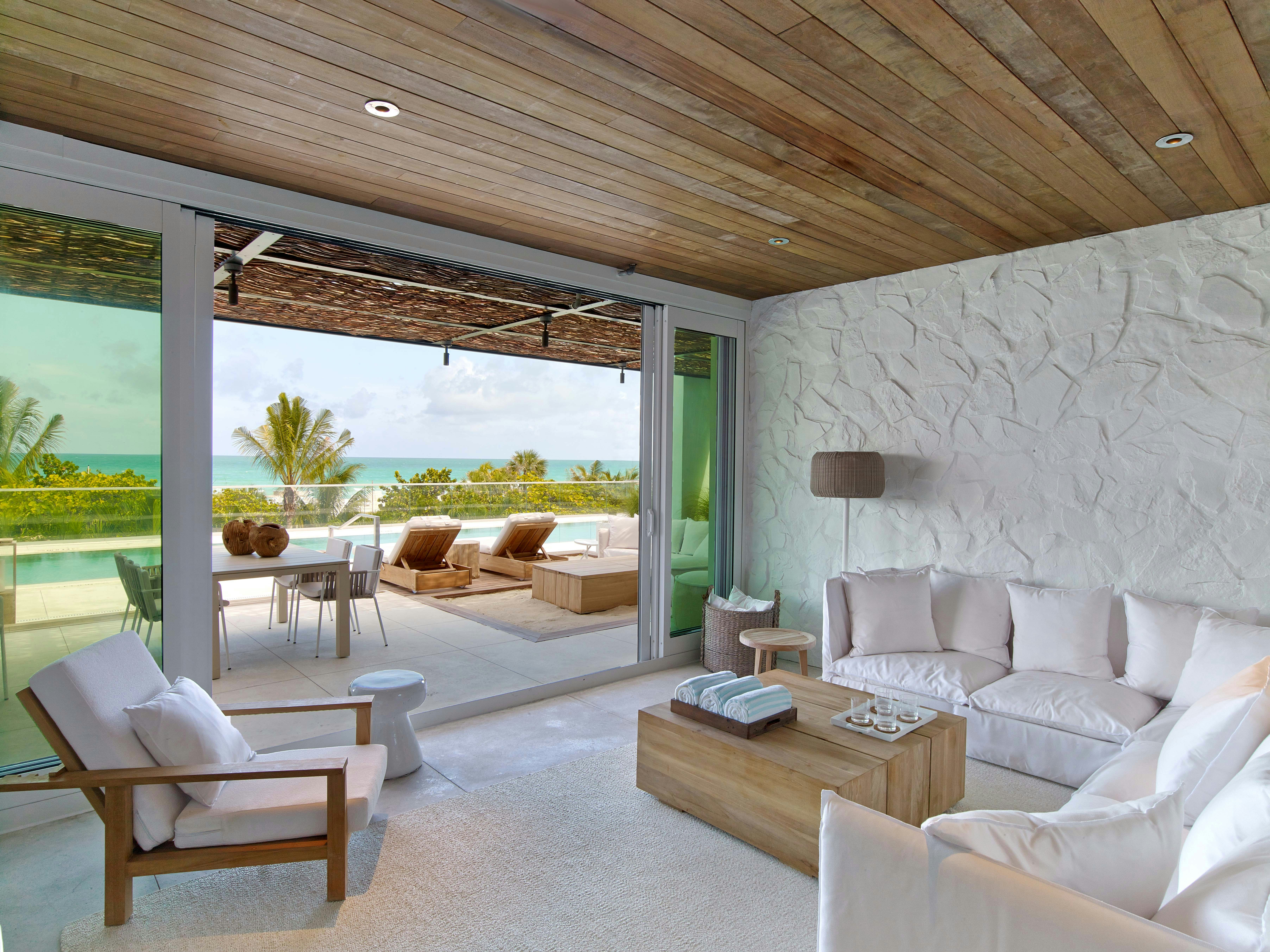 The Retreat Collection At 1 Hotel South Beach 12/34