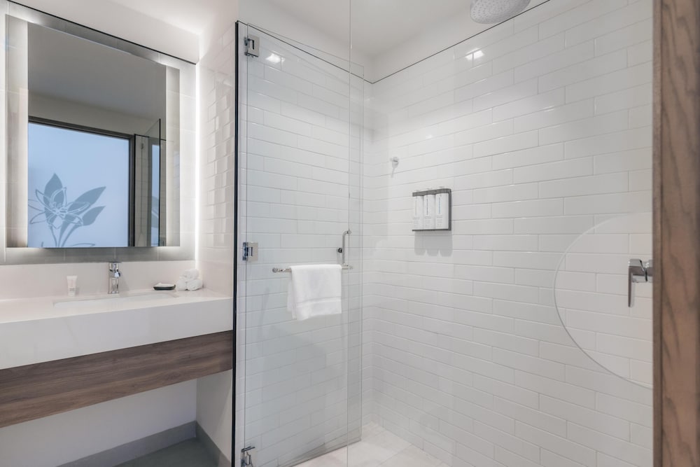 Hyatt Place Cancun Airport 72/74