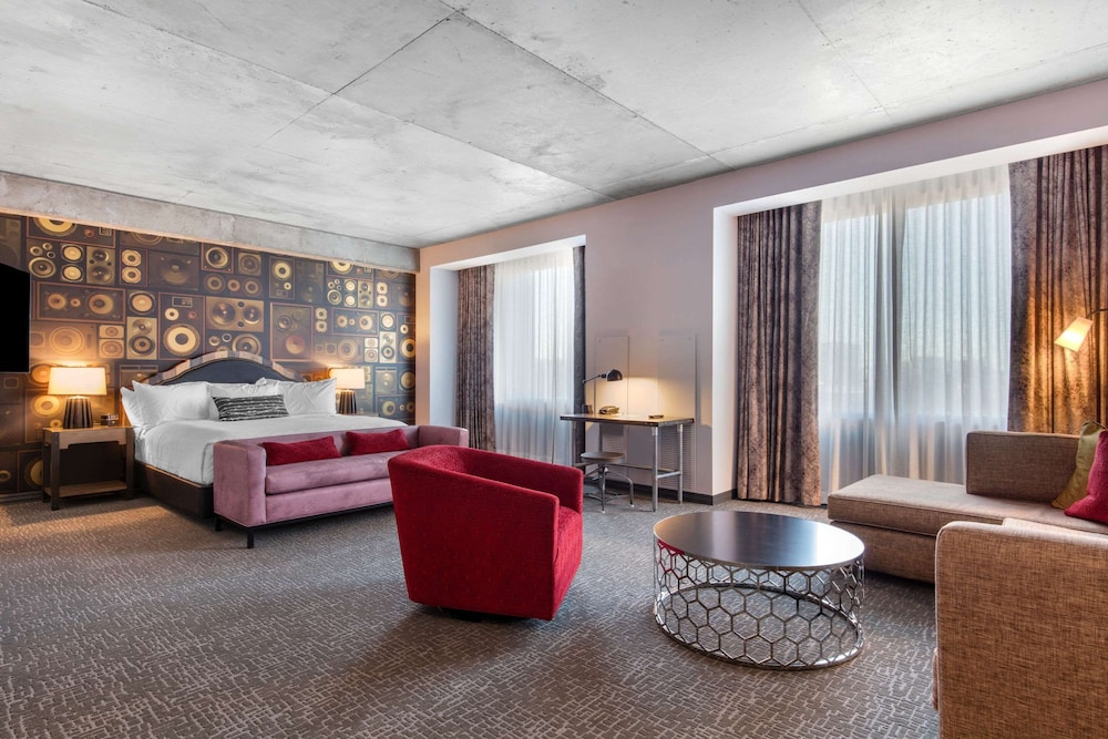 Cambria Hotel Nashville Downtown 36/56