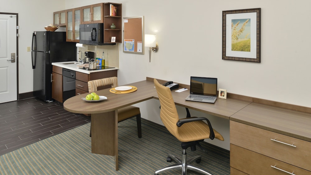 Candlewood Suites Houma 39/42