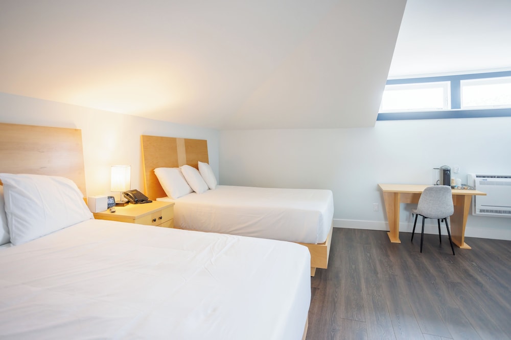 Comfort, 2 Double Beds