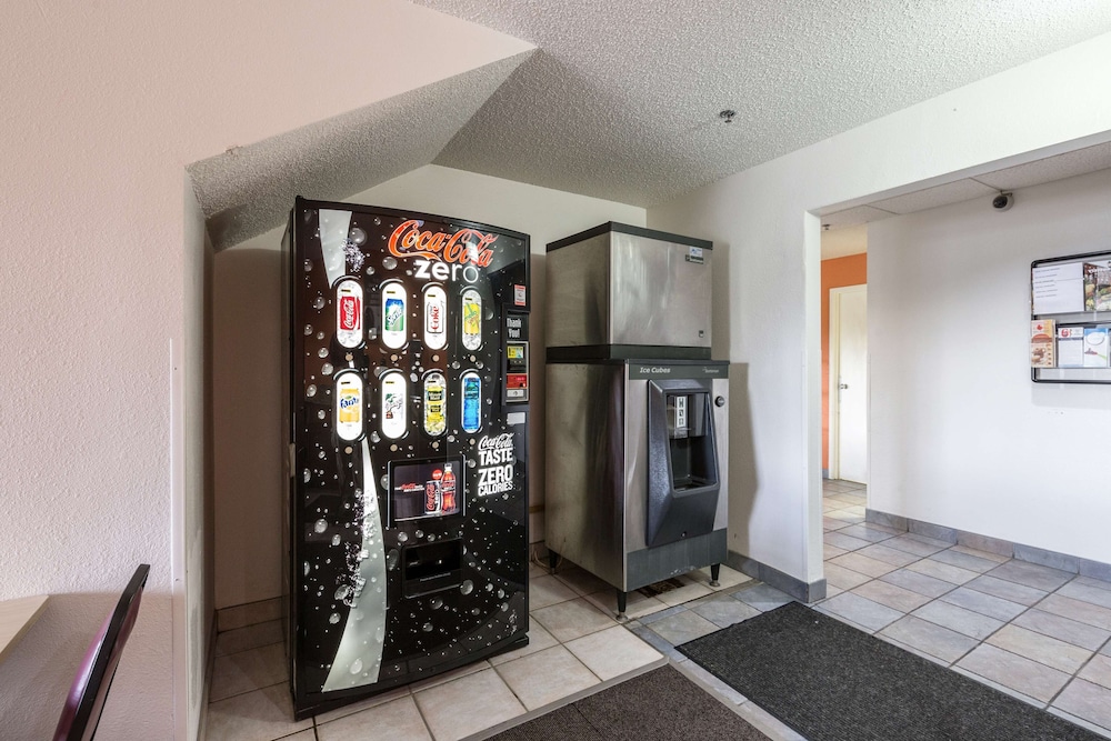Motel6 Waterloo, IA 35/50