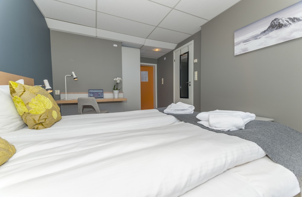 Fast Hotel Svolvaer - Self Service Check In 35/70