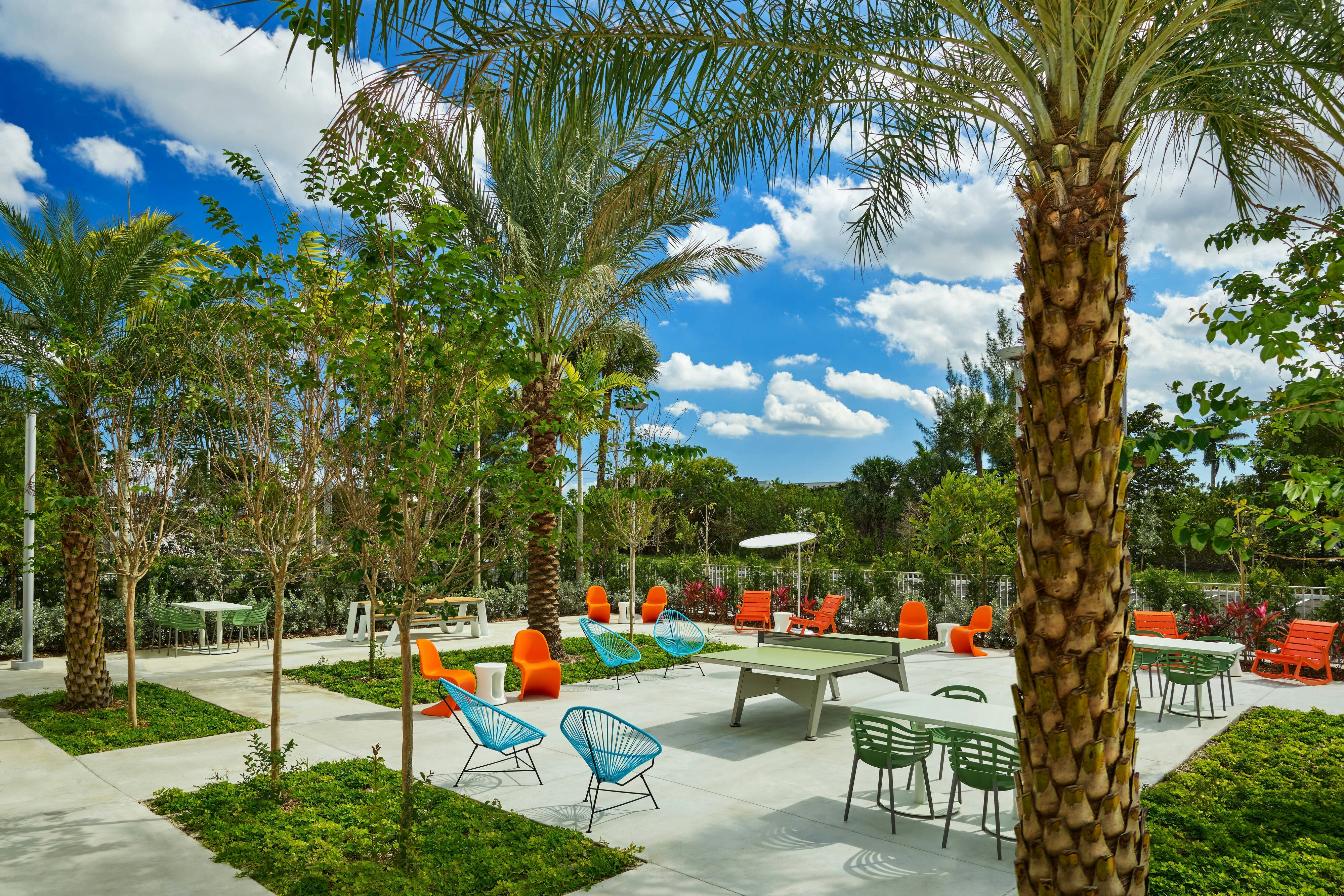 ALOFT MIAMI AIRPORT 13/14