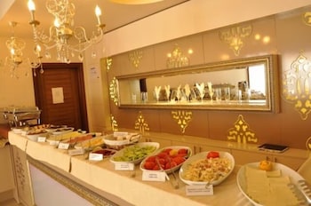Grand Anzac Hotel 27/33