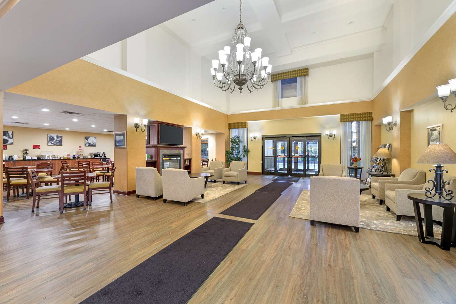Best Western Plus Victor Inn & Suites 21/35