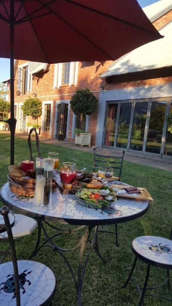 Millstream Inn Guesthouse 37/42