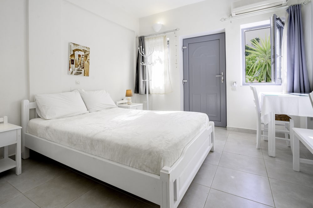 Ersi Villas 13/50