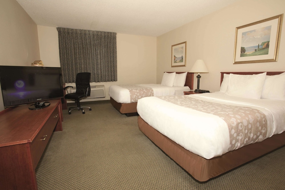 La Quinta Inn Milwaukee Airport/Oak Creek 11/53