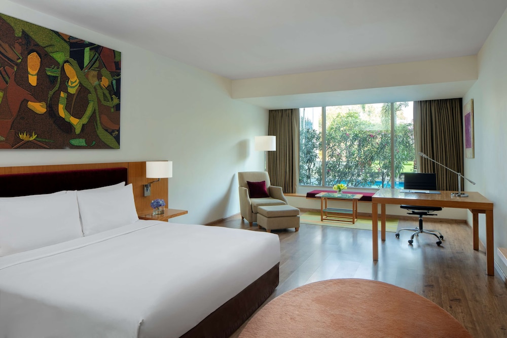 Radisson Blu Plaza Hotel Hyderabad Banjara Hills 32/73