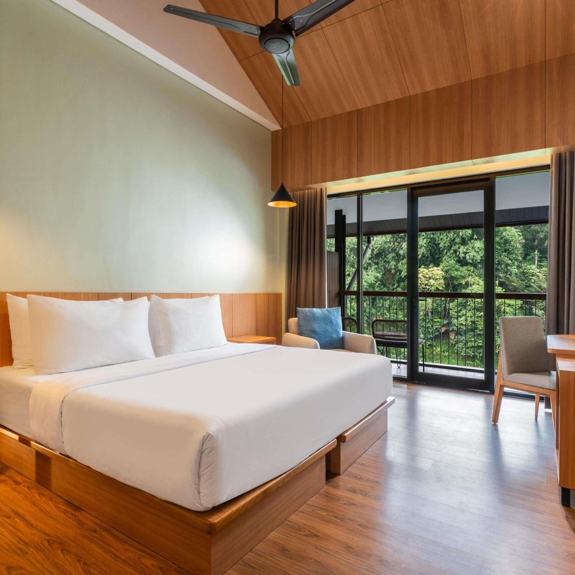 Luxury, Privilege, Double Bed, Lagoon View, Balcony