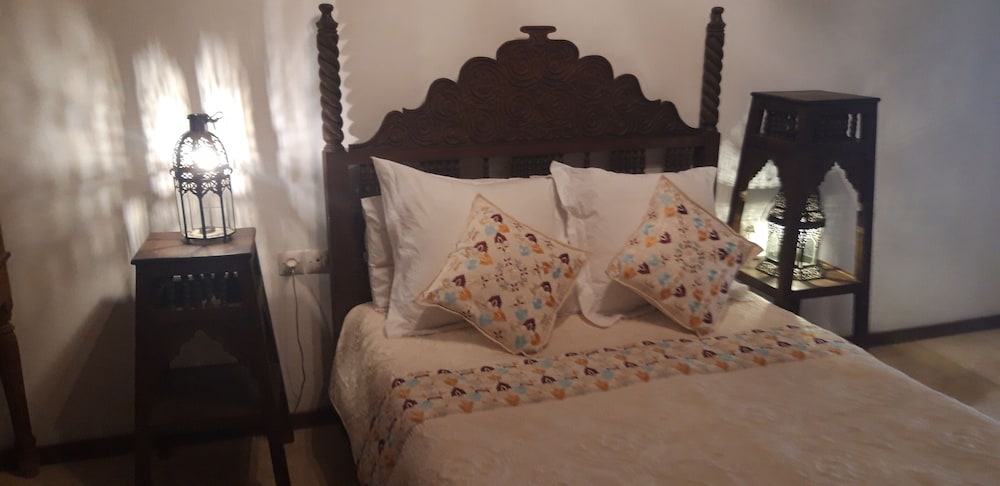 RIAD LE SUCRIER DE FES 43/68