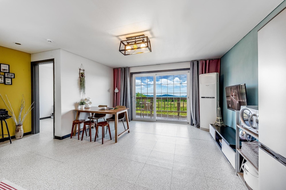 Ganghwa Rodemhouse Pension 29/48