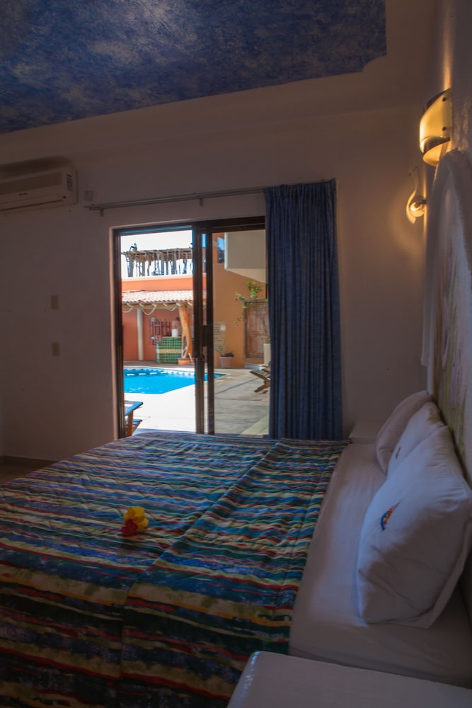 The Alondra Hotel 20/58
