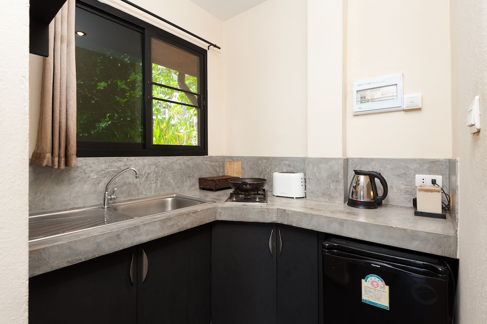 Koh Tao Heights Apartments 10/31