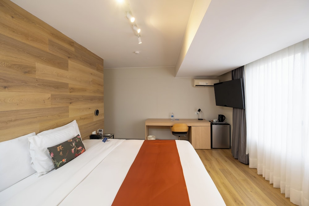 Premium, King Bed