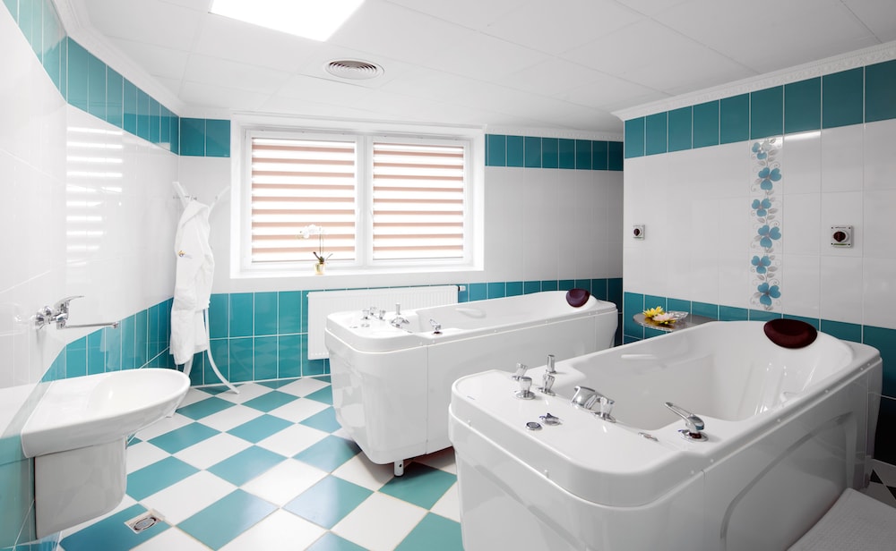 CHATEAU MONTY SPA RESORT 67/69