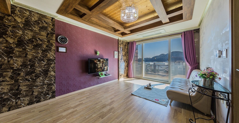 Namhae Oceanview Pension 7/41