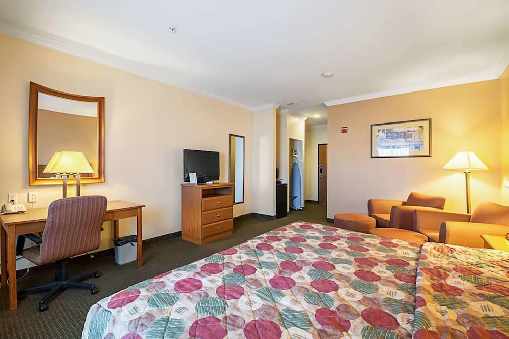 Days Inn by Wyndham Copperas Cove 11/53