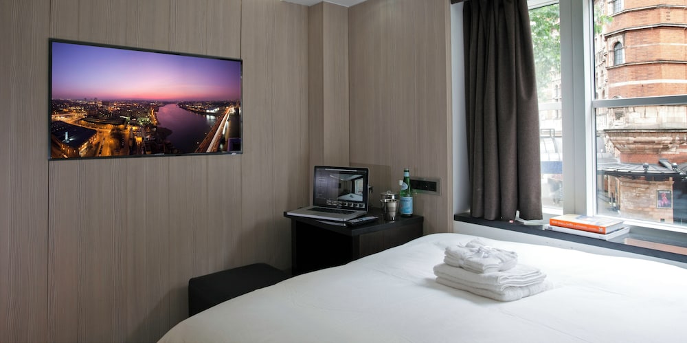 ROOM, DOUBLE BED, ACCESSIBLE