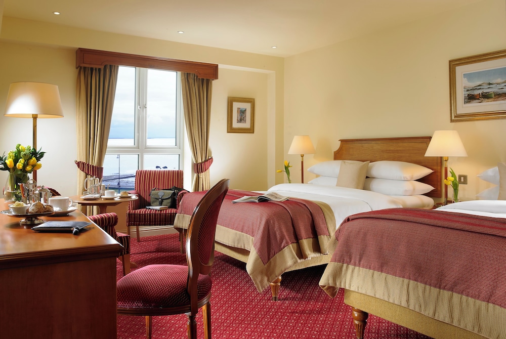 CLASSIC, DOUBLE OR TWIN BED