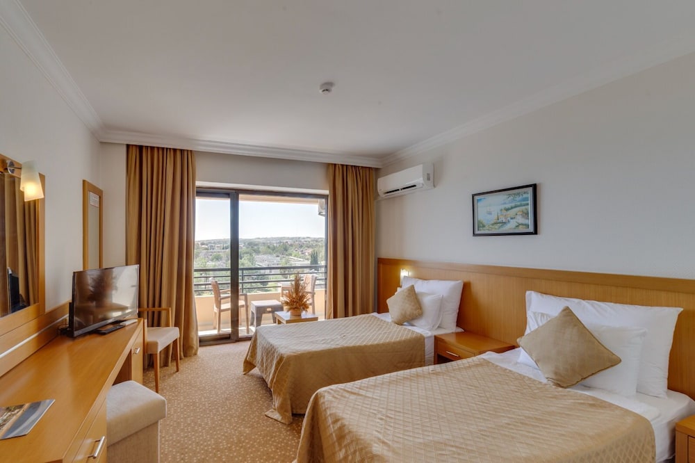 The Holiday Resort 16/54