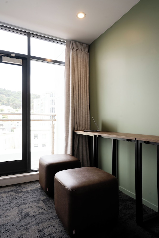 Haka House Wellington 41/50