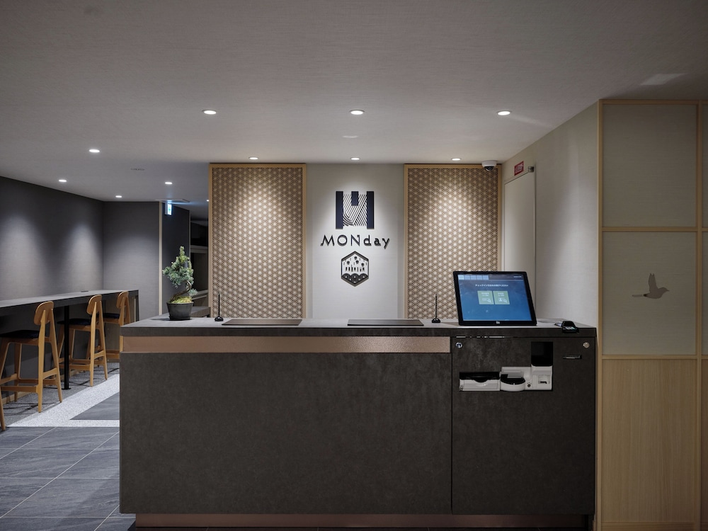 Premium Apart MONday KYOTO GOJO 14/63