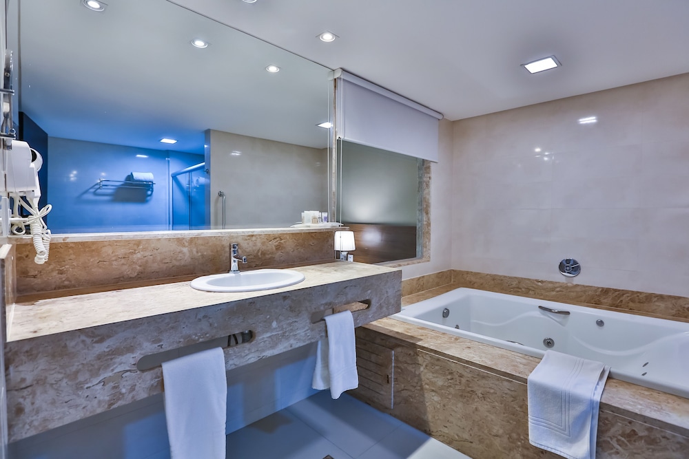 SJ Premium Hotels By Atlantica (ex. Hilton Garden Inn Goiania) 35/85