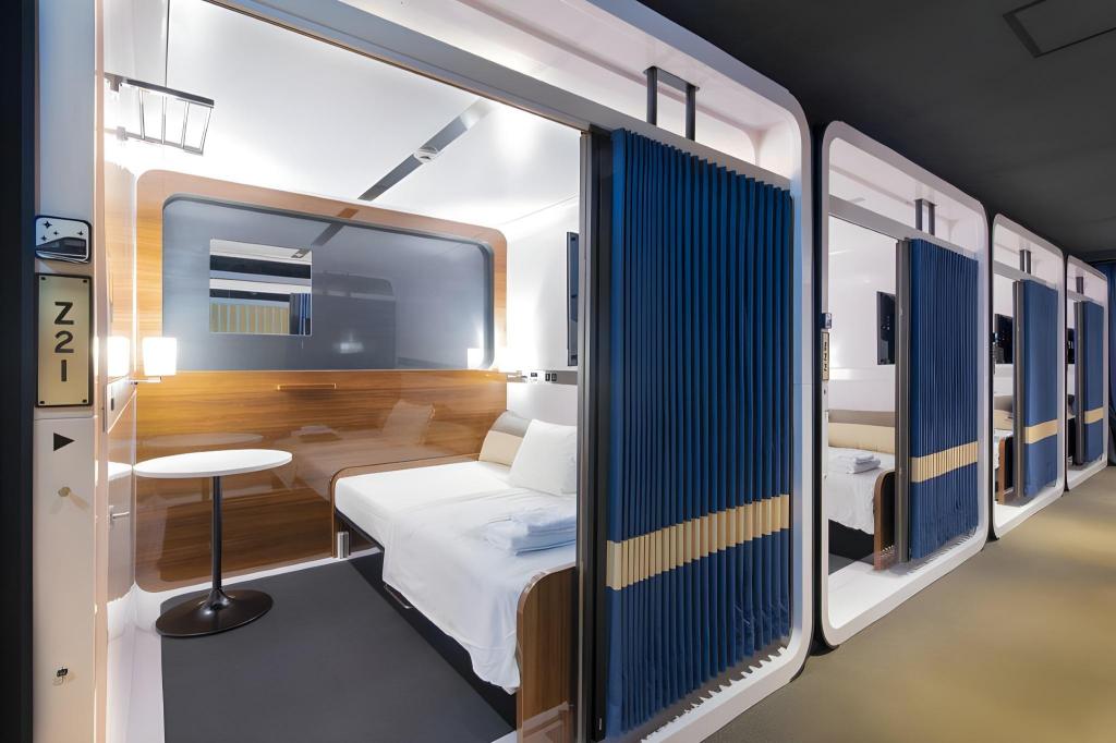 The S3 Capsule Hotel Wakayama Station 16/40