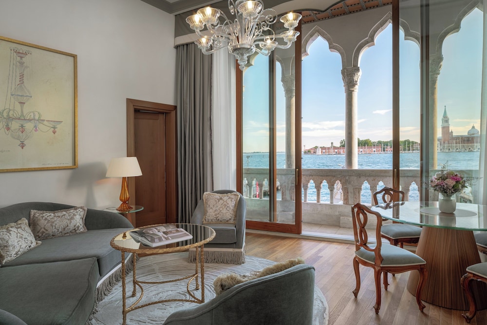 Hotel Gabrielli – Starhotels Collezione 63/80