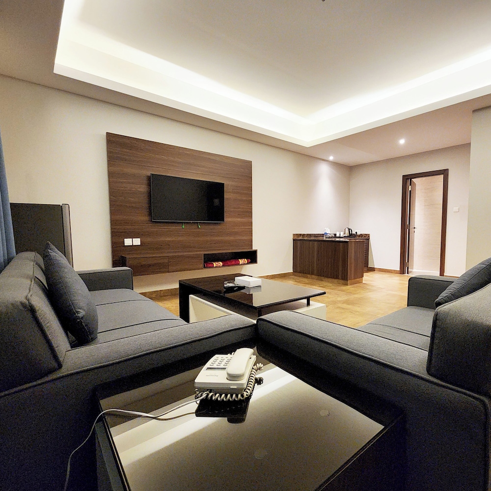 Juffair Boulevard Hotel and Suites 33/43