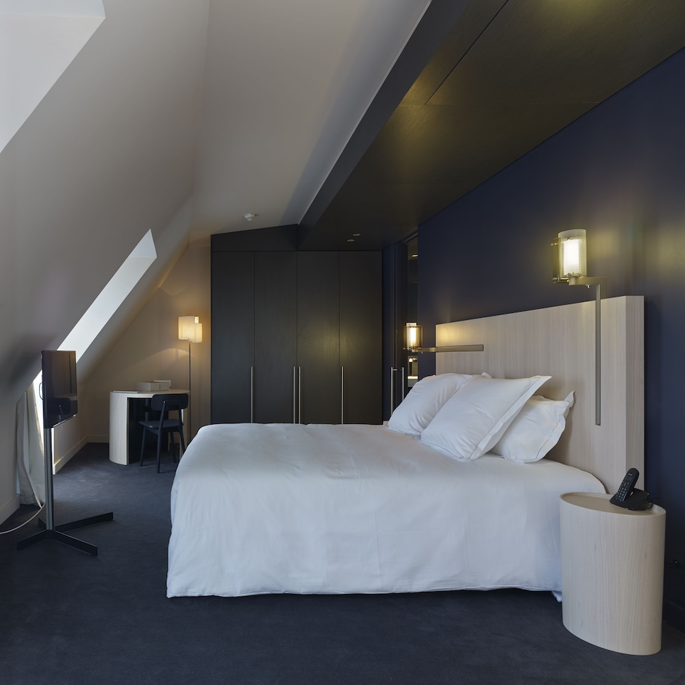 HOTEL DE NELL 17/52