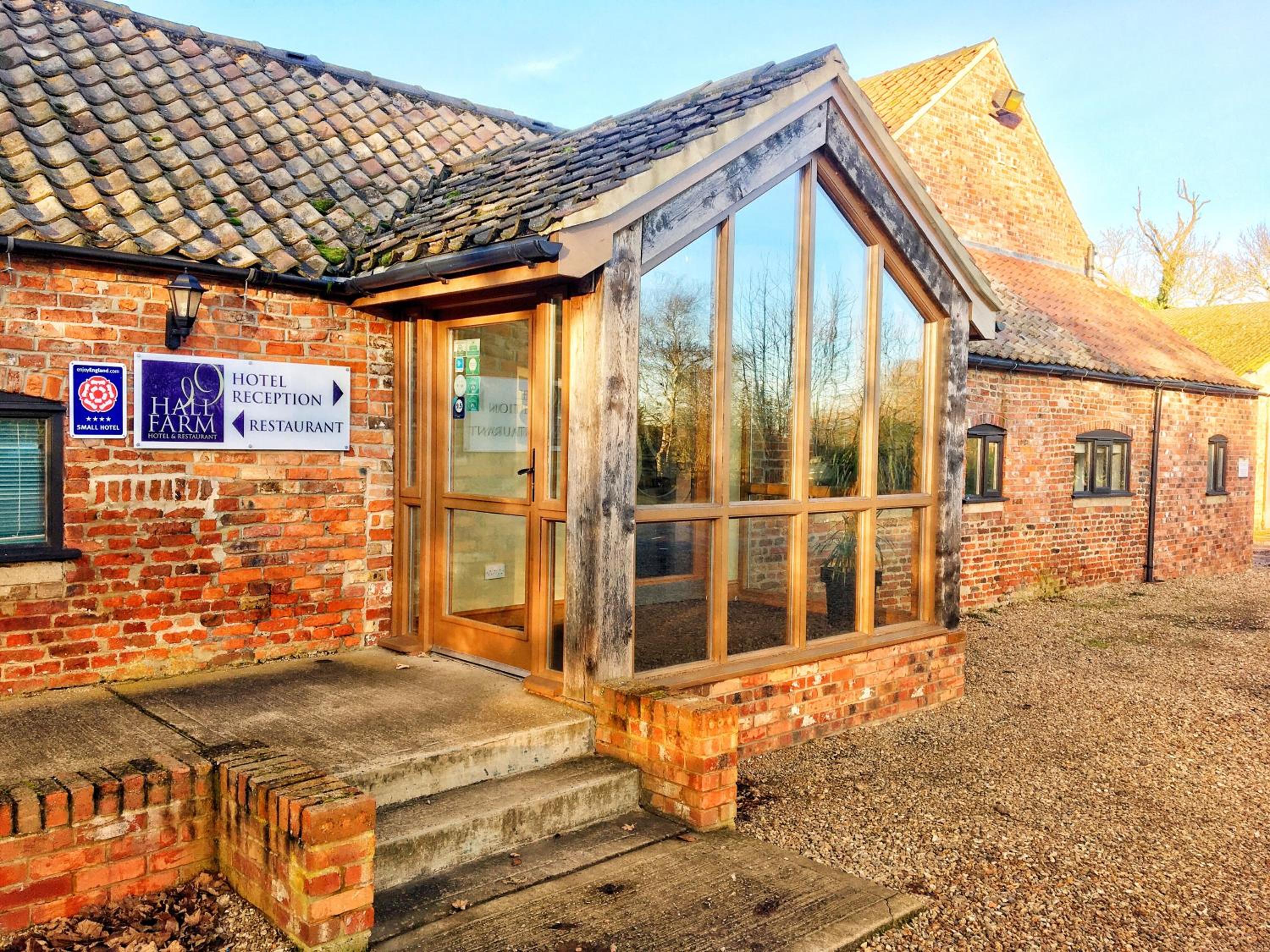 Hall Farm Hotel And Restaurant 32/58