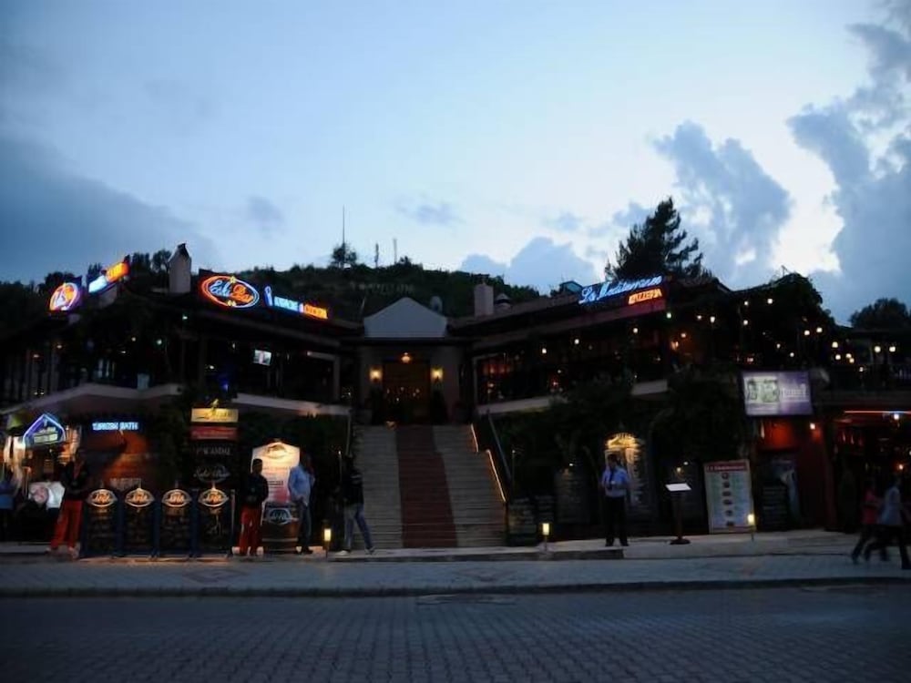 Hisar Holiday Club 35/36