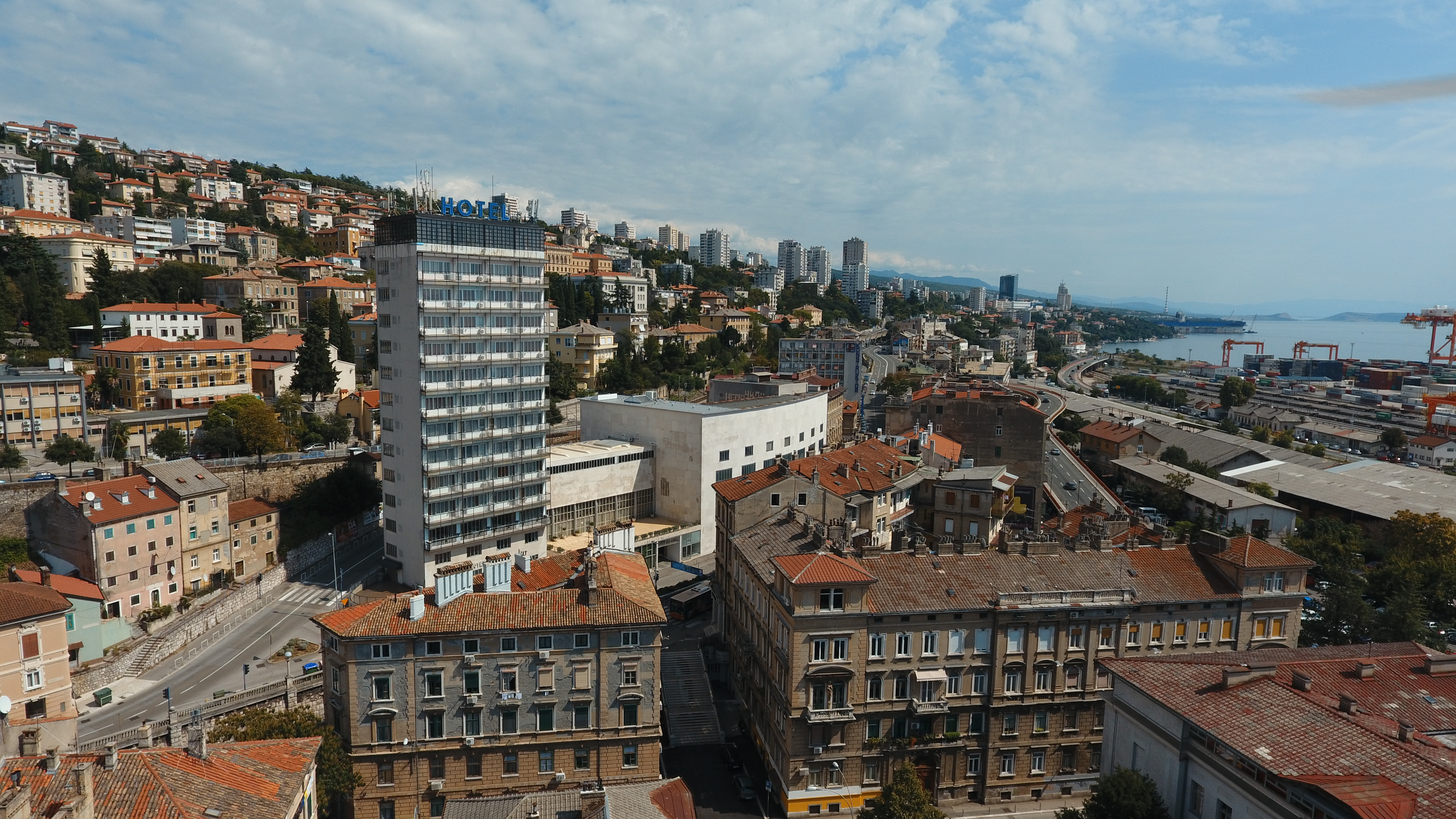 Hotel Neboder 55/62