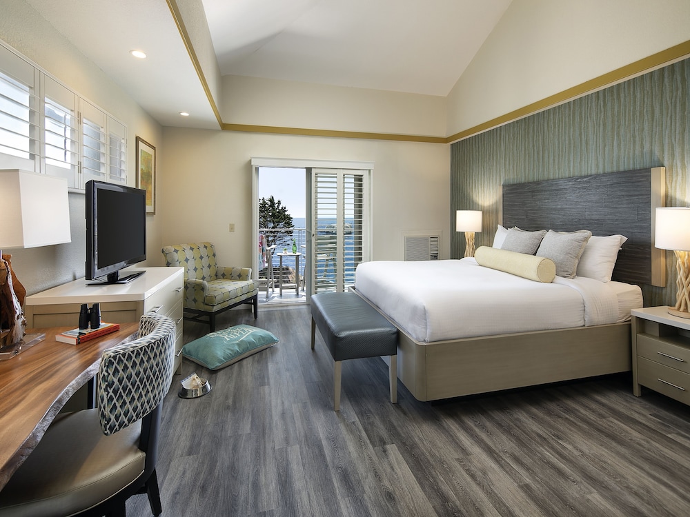 Inn at the Cove 23/64