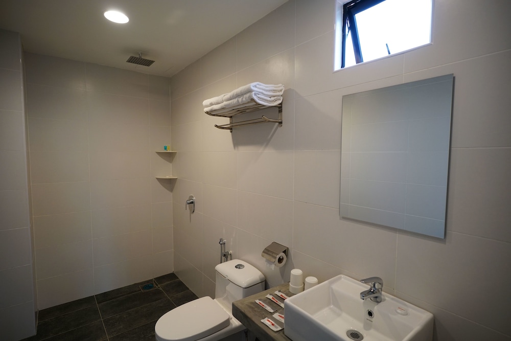 Brick Box Hotel 45/45