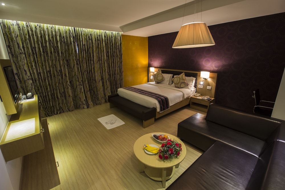 Hash Six Hotels 51/65