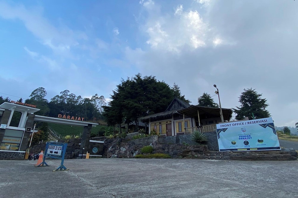 Puncak Darajat Highland by Zuzu 37/50
